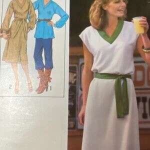 Simplicity 8570 Dress Top Belt Pattern Miss 8-12 Pullover Stretch Knit Tunic